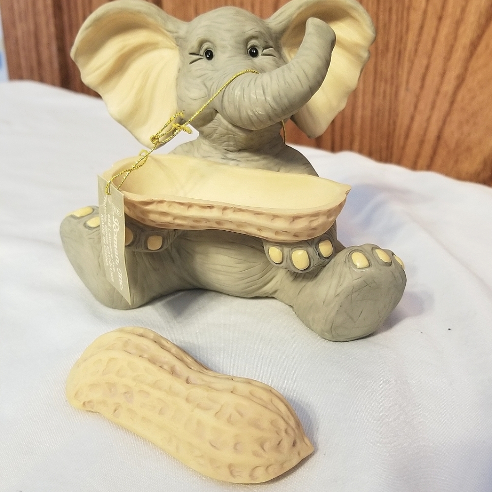 Roman Inc. Forget Me Knots Elephant Figurine